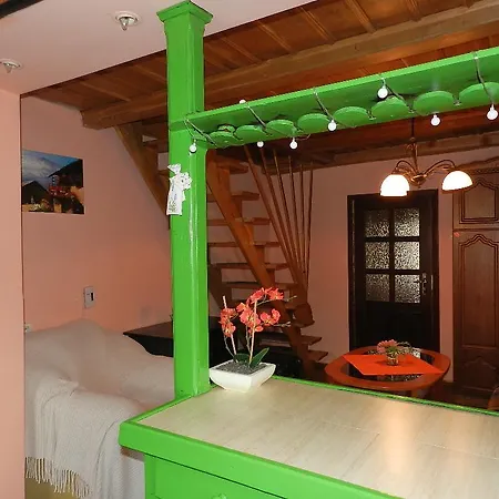 Domek U Wioli Сasa de vacaciones Podgórzyn